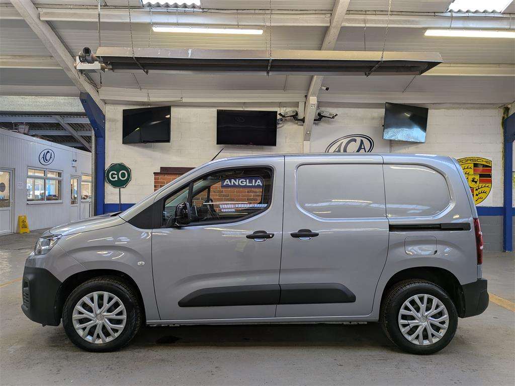 <p>2022 CITROEN BERLINGO 1000 EPRISE PRO</p>