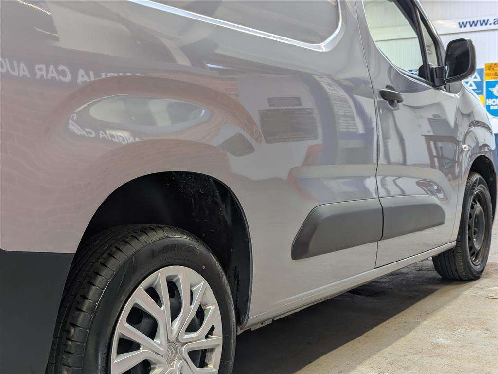 <p>2022 CITROEN BERLINGO 1000 EPRISE PRO</p>