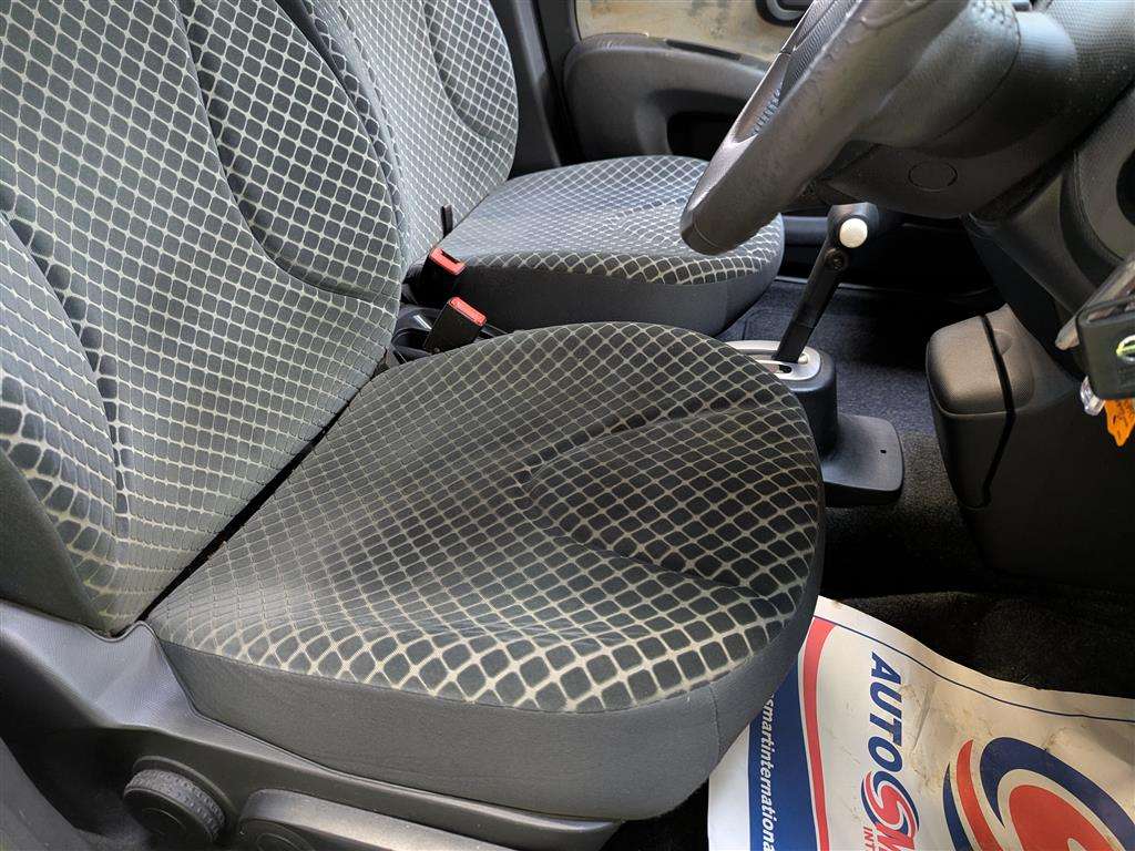 <p>2005 NISSAN MICRA SE AUTO</p>