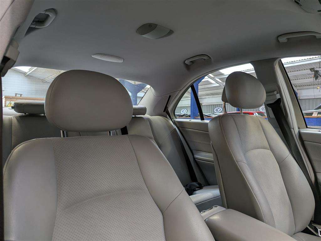 <p>2002 MERCEDES C180 CLASSIC</p>