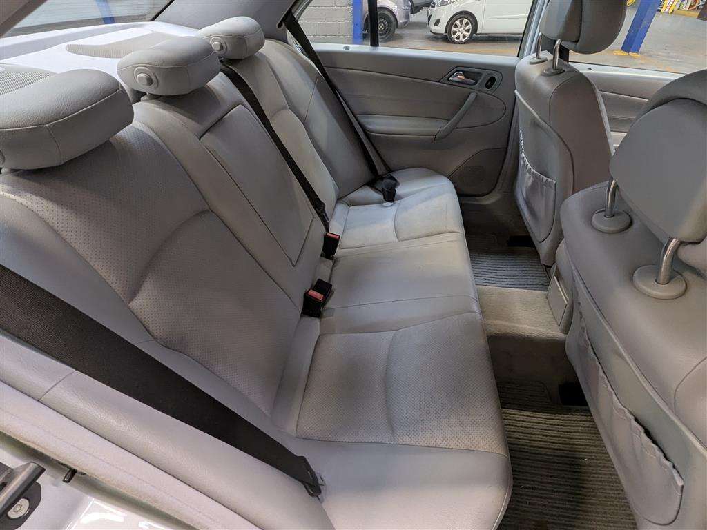 <p>2002 MERCEDES C180 CLASSIC</p>
