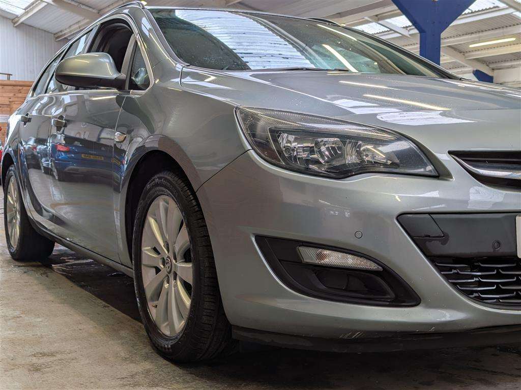 <p>2013 VAUXHALL ASTRA TECH LINE CDTI ECFL</p>
