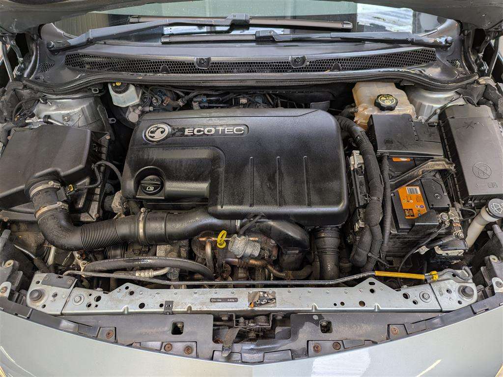<p>2013 VAUXHALL ASTRA TECH LINE CDTI ECFL</p>