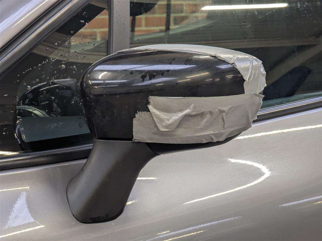 <p>2015 RENAULT CLIO DYNAMIQUE NAV 16V</p>