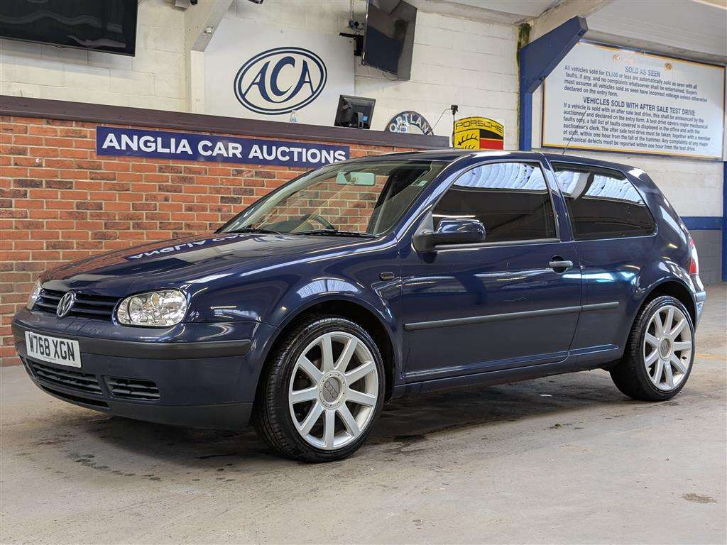 <p>2000 VOLKSWAGEN GOLF S</p>