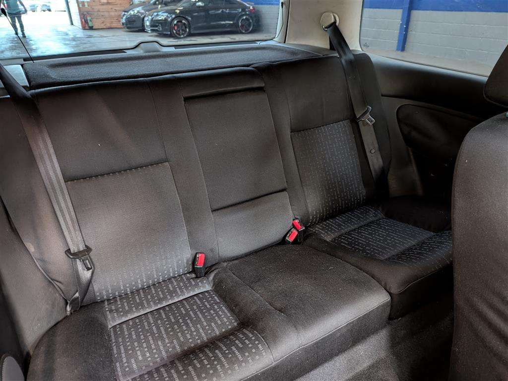 <p>2000 VOLKSWAGEN GOLF S</p>