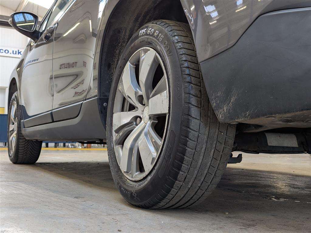 <p>2016 PEUGEOT 2008 ACTIVE PURE TECH</p>