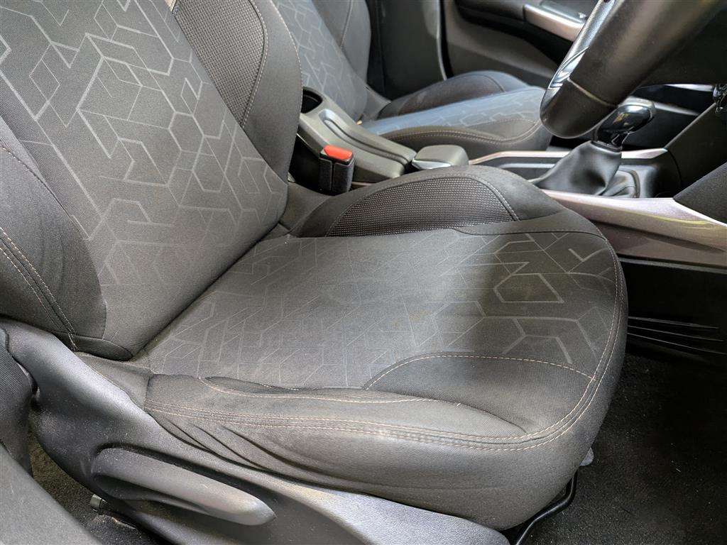 <p>2016 PEUGEOT 2008 ACTIVE PURE TECH</p>