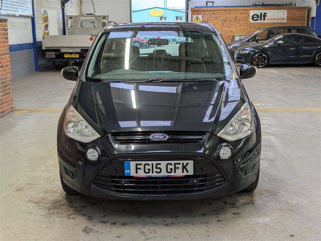 <p>2015 FORD S-MAX ZETEC TDCI 140</p>