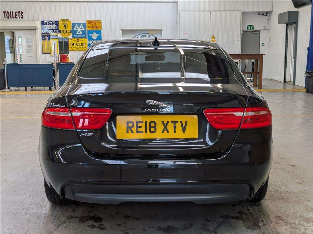 <p>2018 JAGUAR XE SE D AUTO</p>