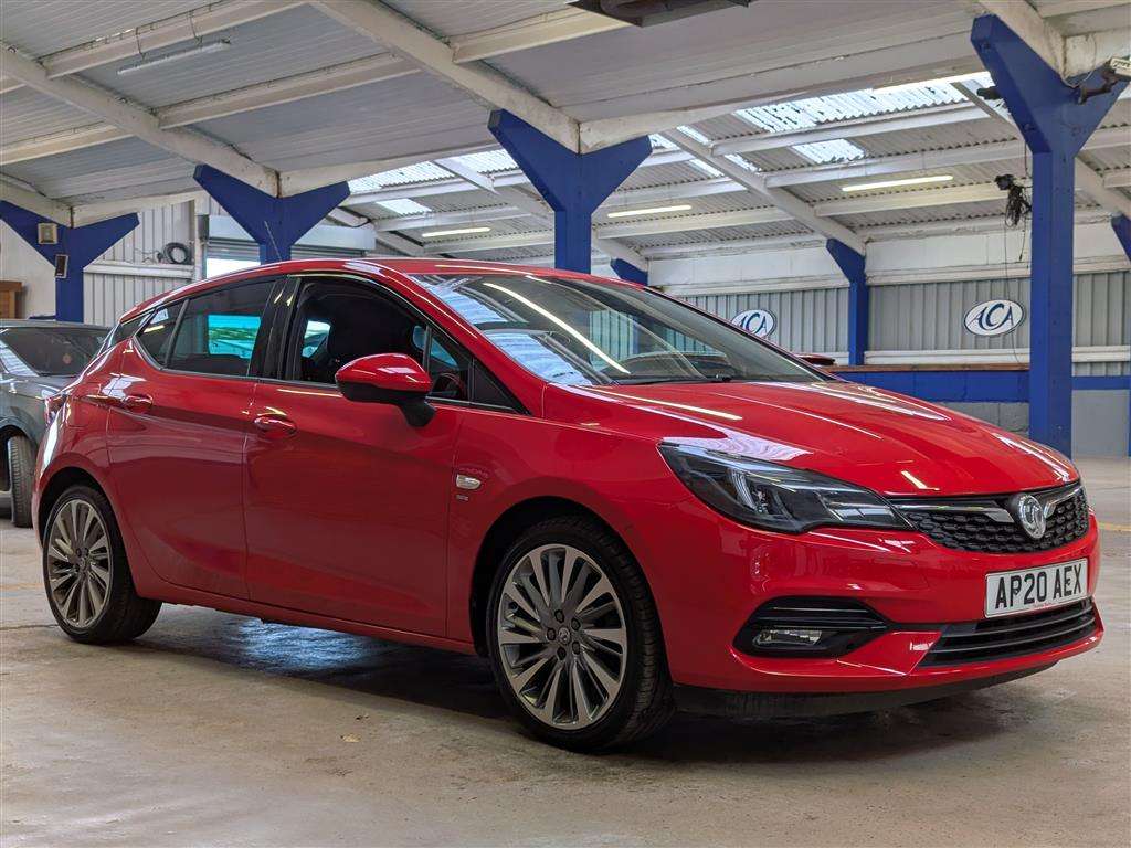 <p>2020 VAUXHALL ASTRA SRI VX LINE NAV TUR</p>