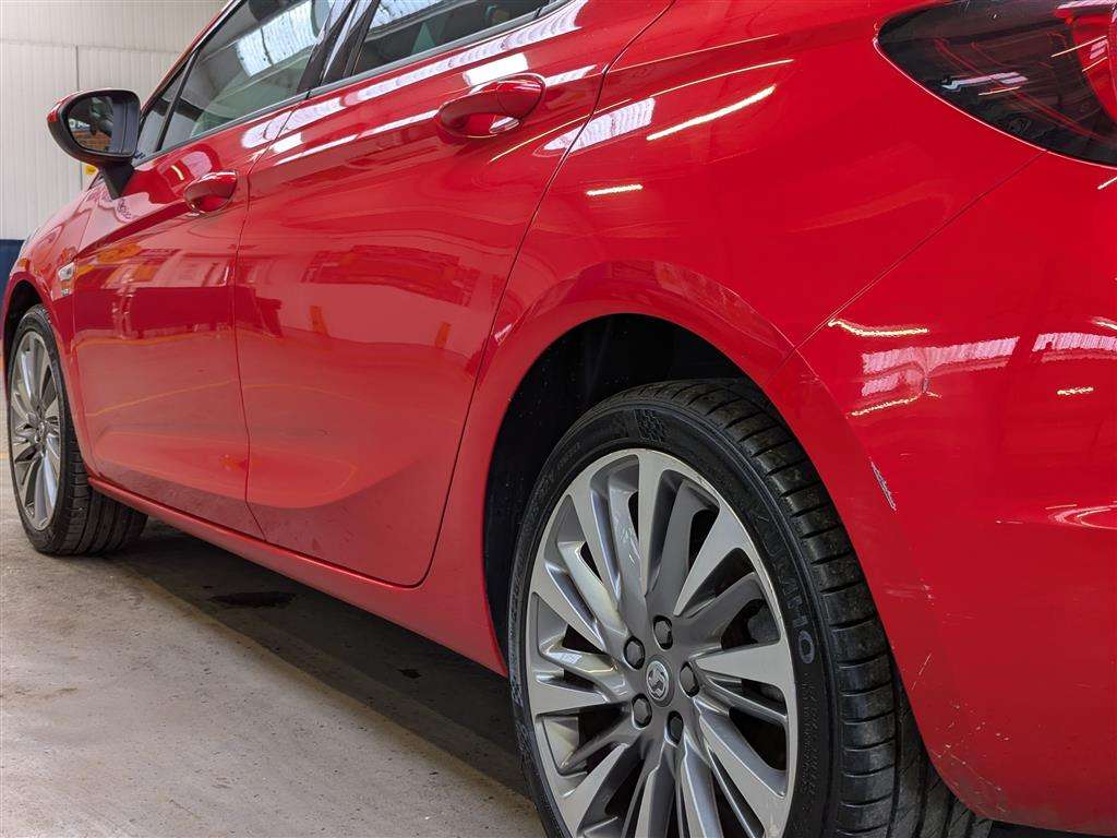 <p>2020 VAUXHALL ASTRA SRI VX LINE NAV TUR</p>