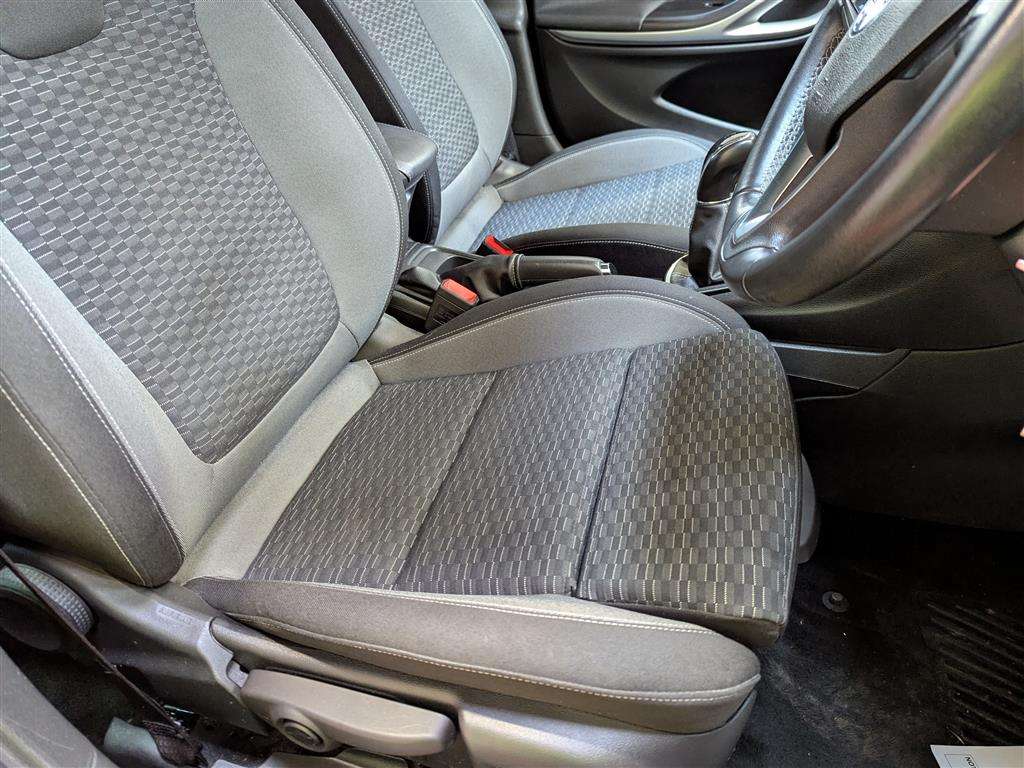 <p>2020 VAUXHALL ASTRA SRI VX LINE NAV TUR</p>