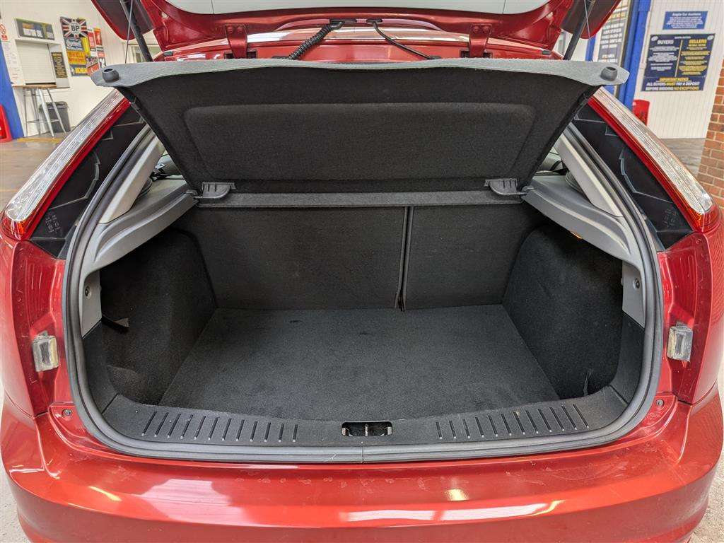 <p>2008 FORD FOCUS ZETEC 100 AUTO</p>