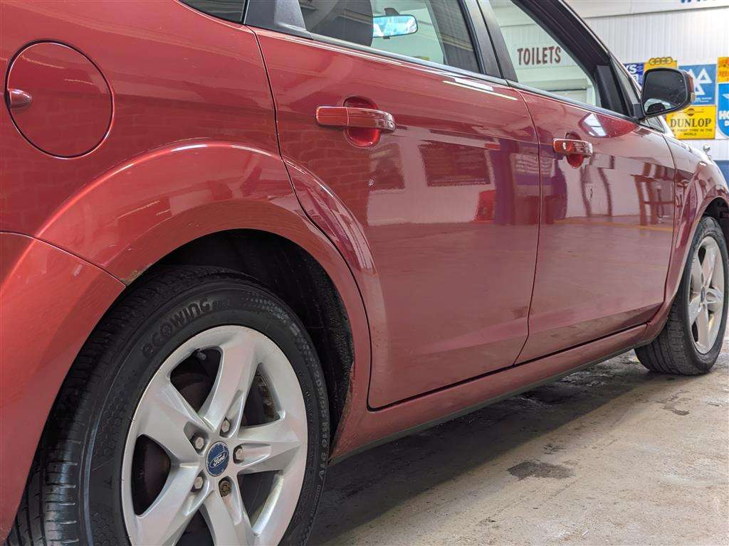 <p>2008 FORD FOCUS ZETEC 100 AUTO</p>