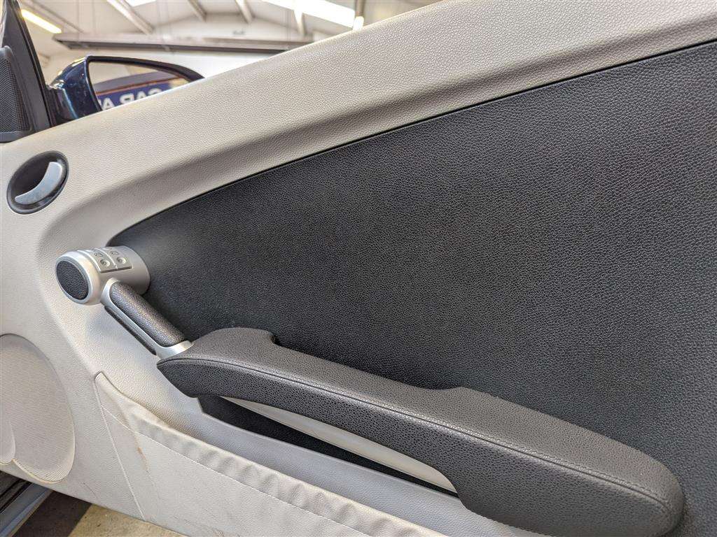 <p>2008 MERCEDES SLK 200 KOMPRESSOR AUTO</p>