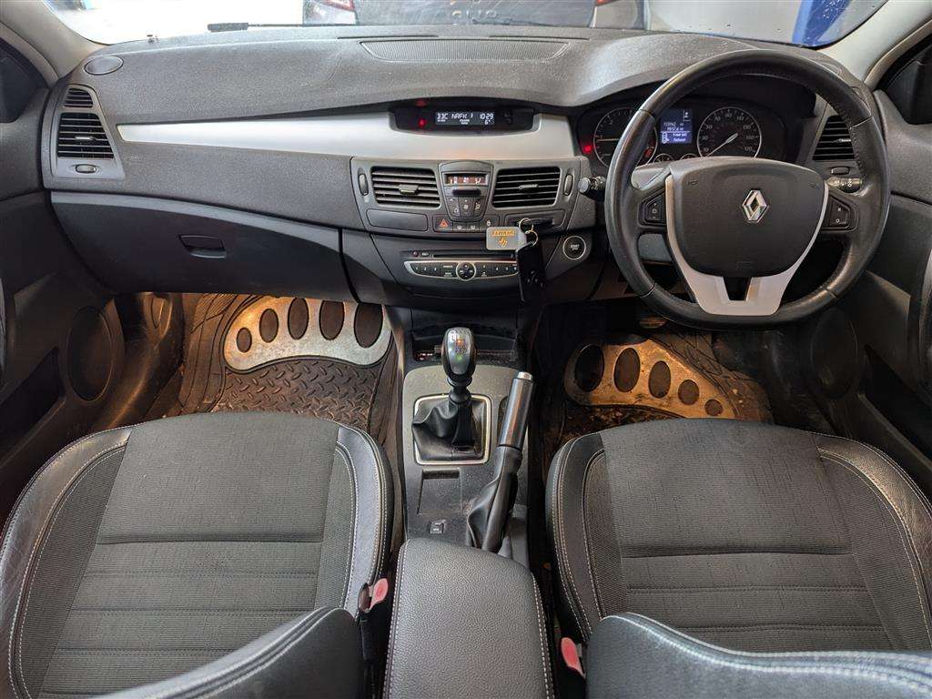 <p>2008 RENAULT LAGUNA DYNAMIQUE DCI 130</p>