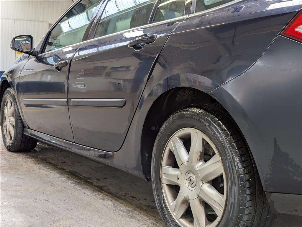 <p>2008 RENAULT LAGUNA DYNAMIQUE DCI 130</p>