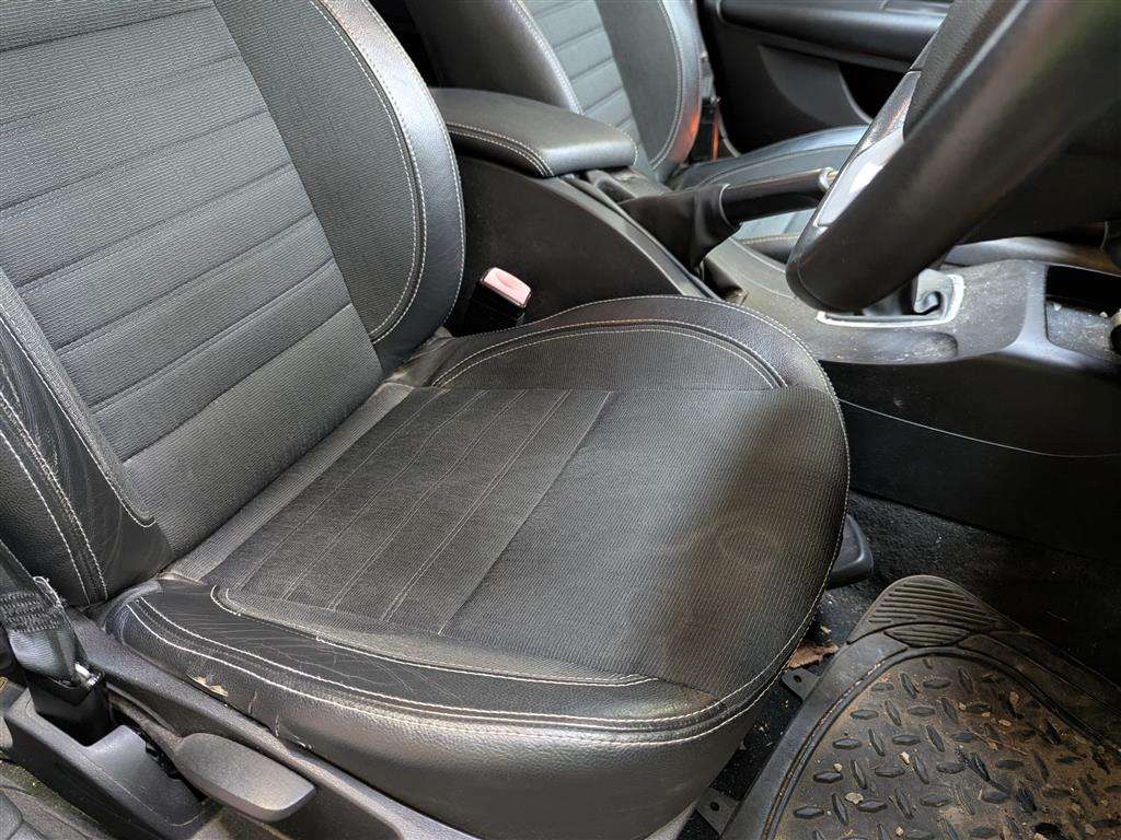 <p>2008 RENAULT LAGUNA DYNAMIQUE DCI 130</p>