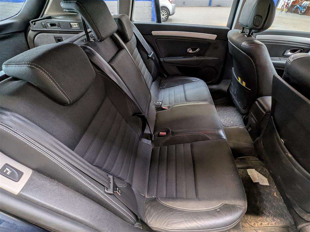 <p>2008 RENAULT LAGUNA DYNAMIQUE DCI 130</p>