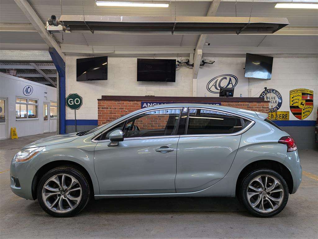 <p>2011 CITROEN DS4 DSTYLE HDI</p>