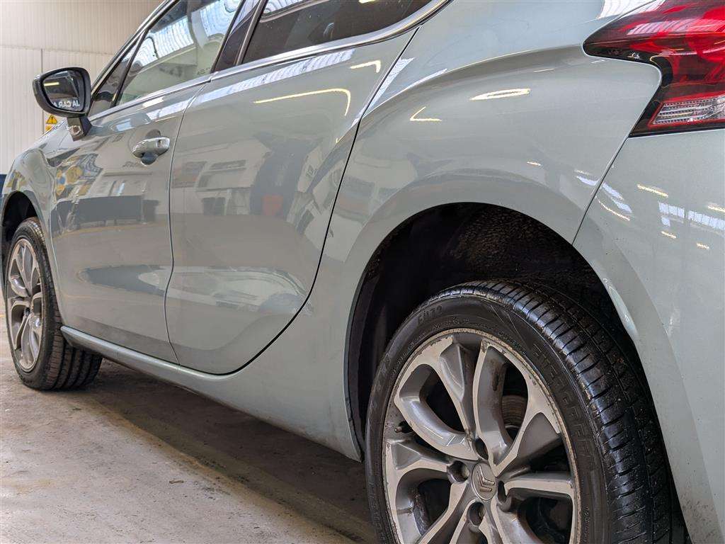 <p>2011 CITROEN DS4 DSTYLE HDI</p>