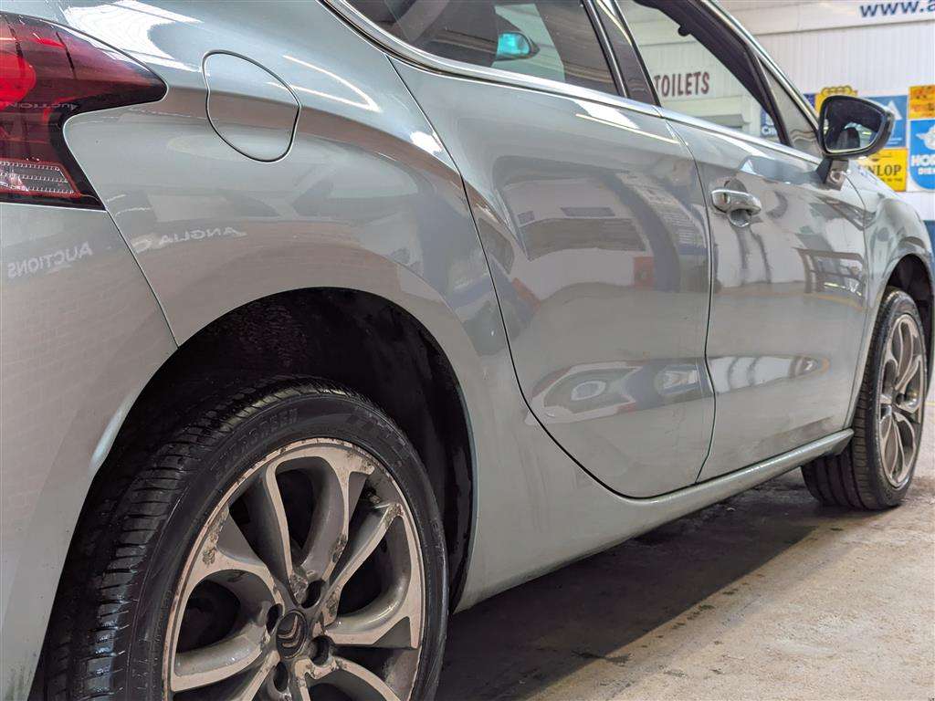 <p>2011 CITROEN DS4 DSTYLE HDI</p>