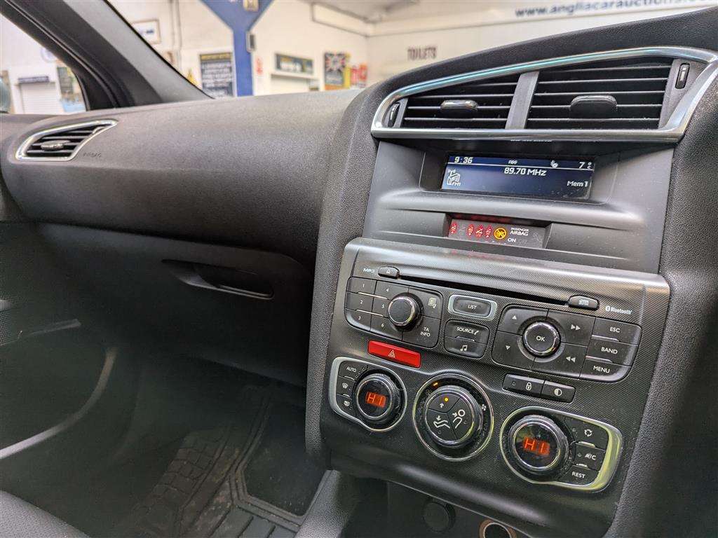 <p>2011 CITROEN DS4 DSTYLE HDI</p>