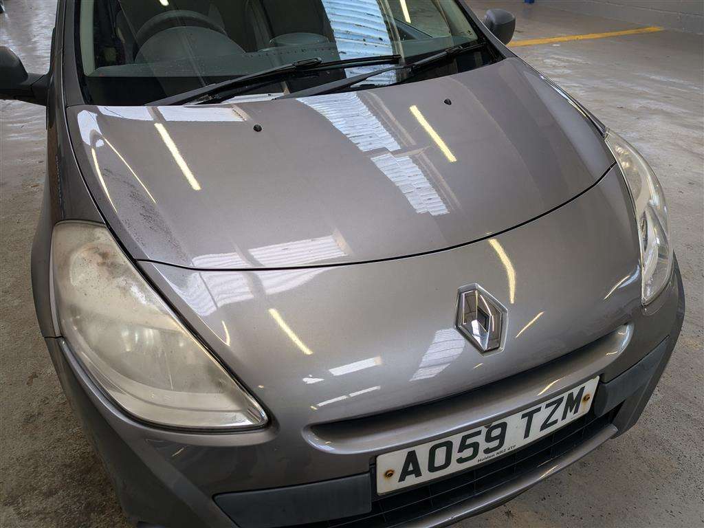 <p>2009 RENAULT CLIO EXTREME</p>