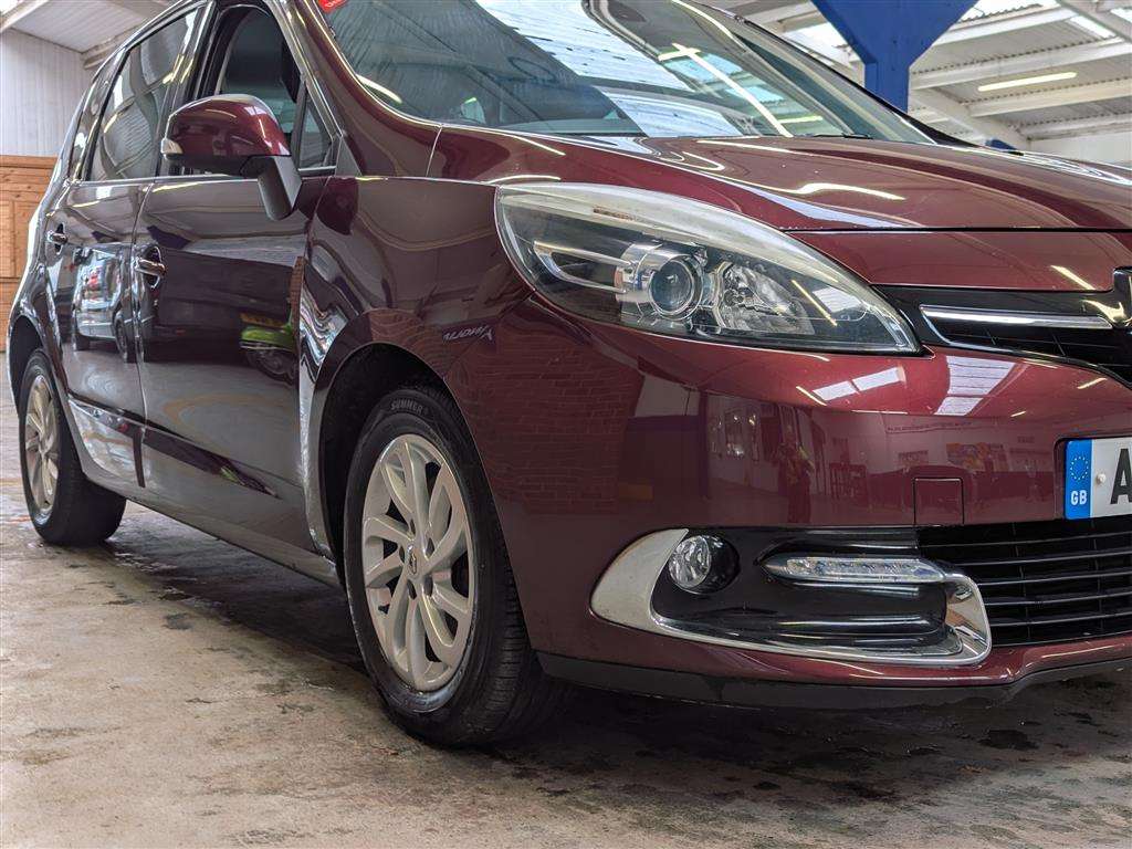 <p>2014 RENAULT SCENIC D-QUE TT ENERGY DC</p>