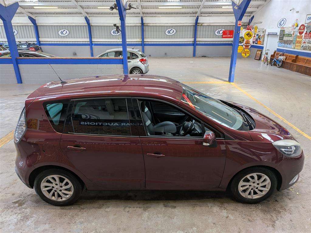 <p>2014 RENAULT SCENIC D-QUE TT ENERGY DC</p>