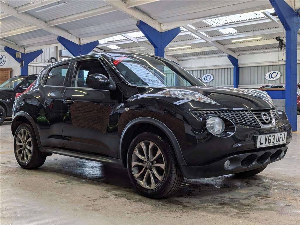 <p>2013 NISSAN JUKE TEKNA</p>