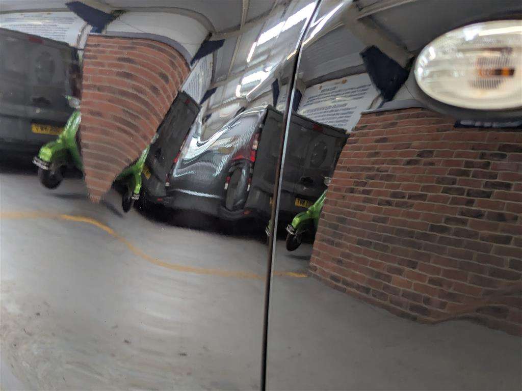 <p>2013 NISSAN JUKE TEKNA</p>