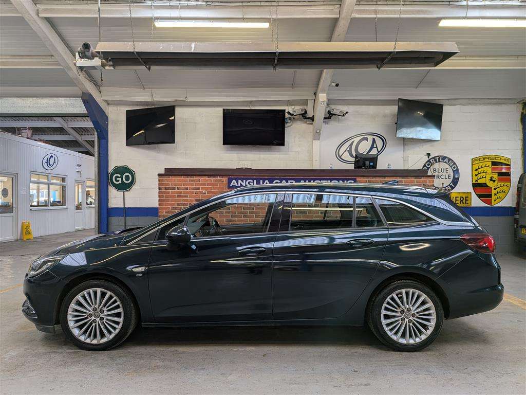 <p>2017 VAUXHALL ASTRA ELITE NAV CDTI EFLE</p>