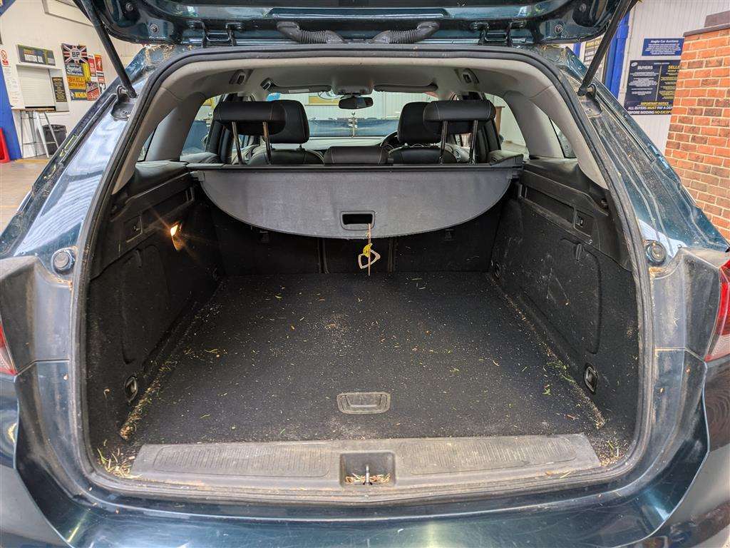 <p>2017 VAUXHALL ASTRA ELITE NAV CDTI EFLE</p>