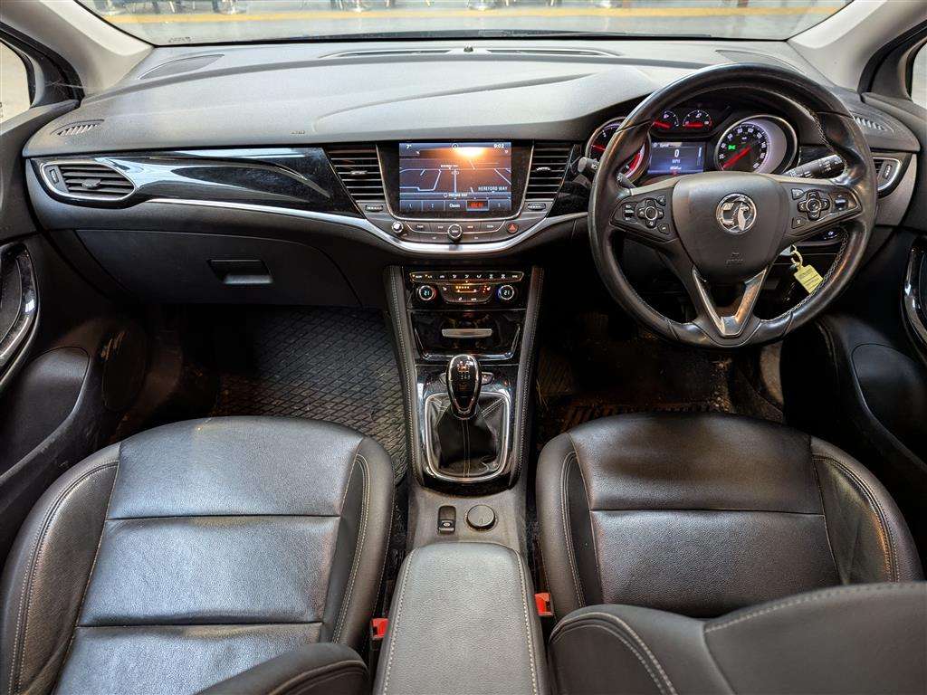 <p>2017 VAUXHALL ASTRA ELITE NAV CDTI EFLE</p>