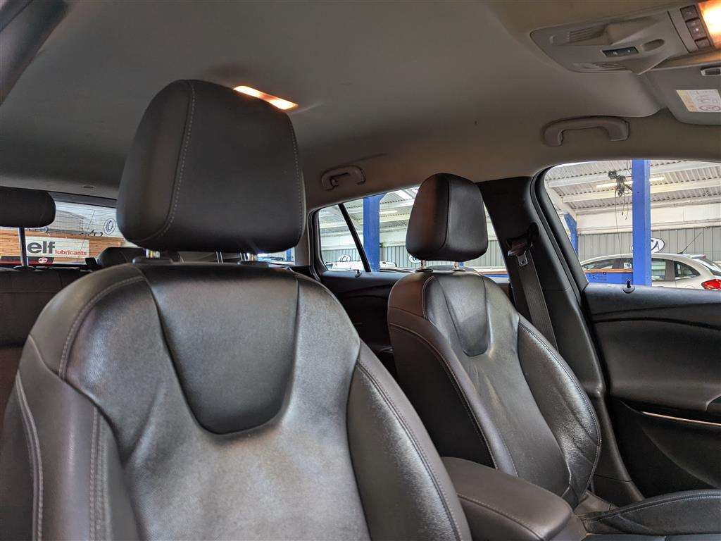<p>2017 VAUXHALL ASTRA ELITE NAV CDTI EFLE</p>
