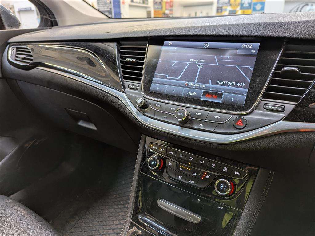 <p>2017 VAUXHALL ASTRA ELITE NAV CDTI EFLE</p>