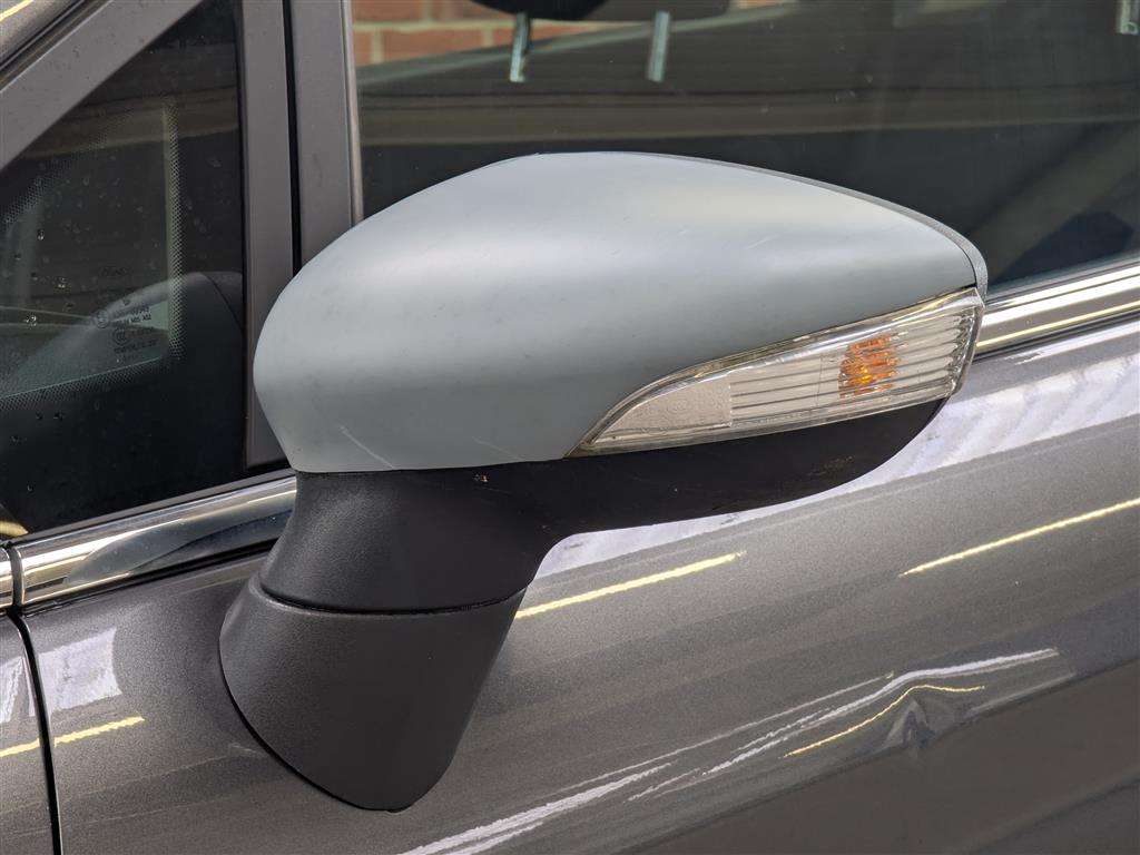 <p>2016 FORD FIESTA ZETEC TURBO</p>