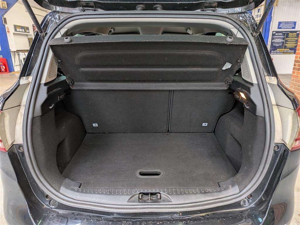 <p>2013 FORD B-MAX TITANIUM AUTO</p>