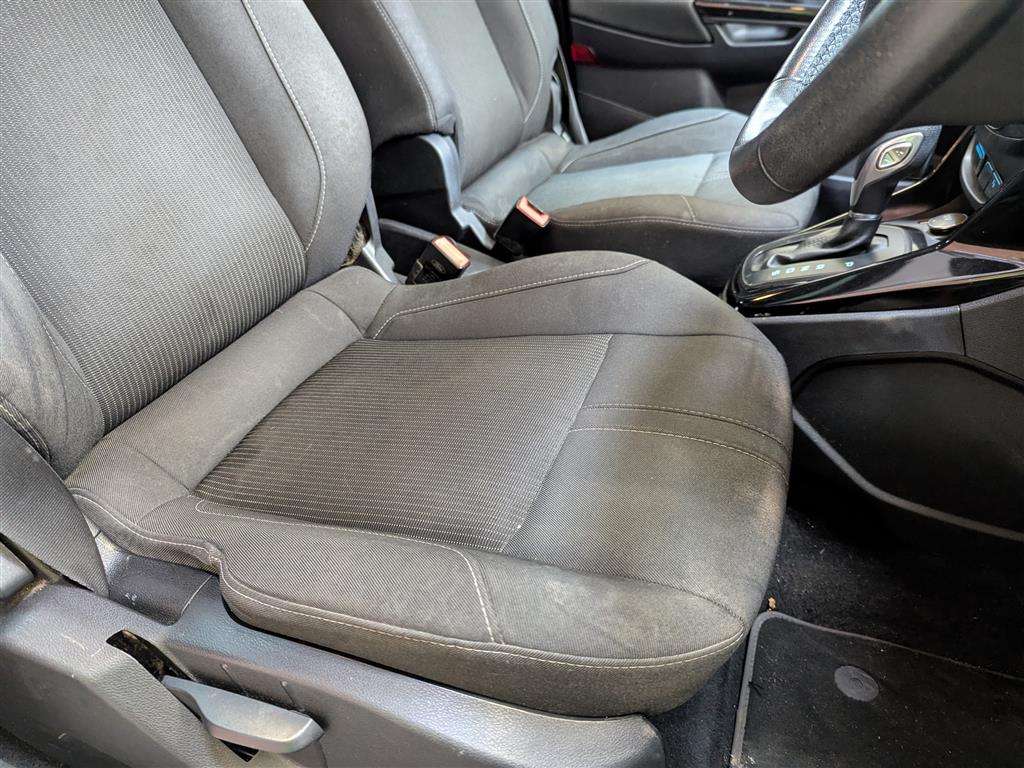 <p>2013 FORD B-MAX TITANIUM AUTO</p>