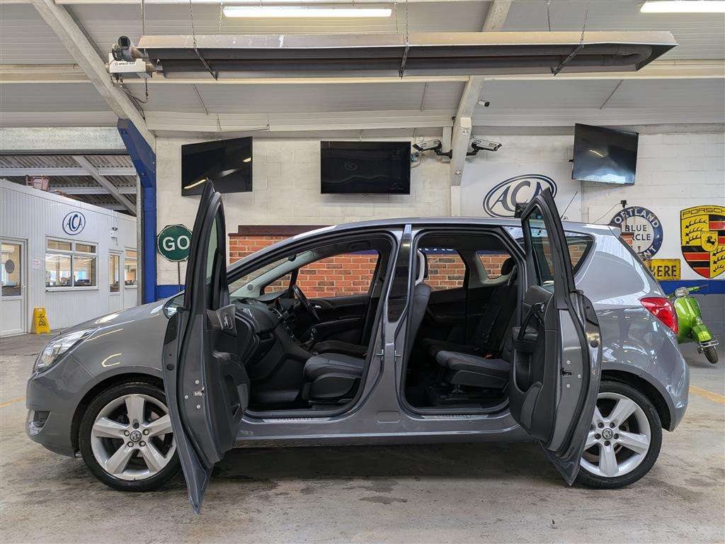 <p>2015 VAUXHALL MERIVA TECH LINE</p>