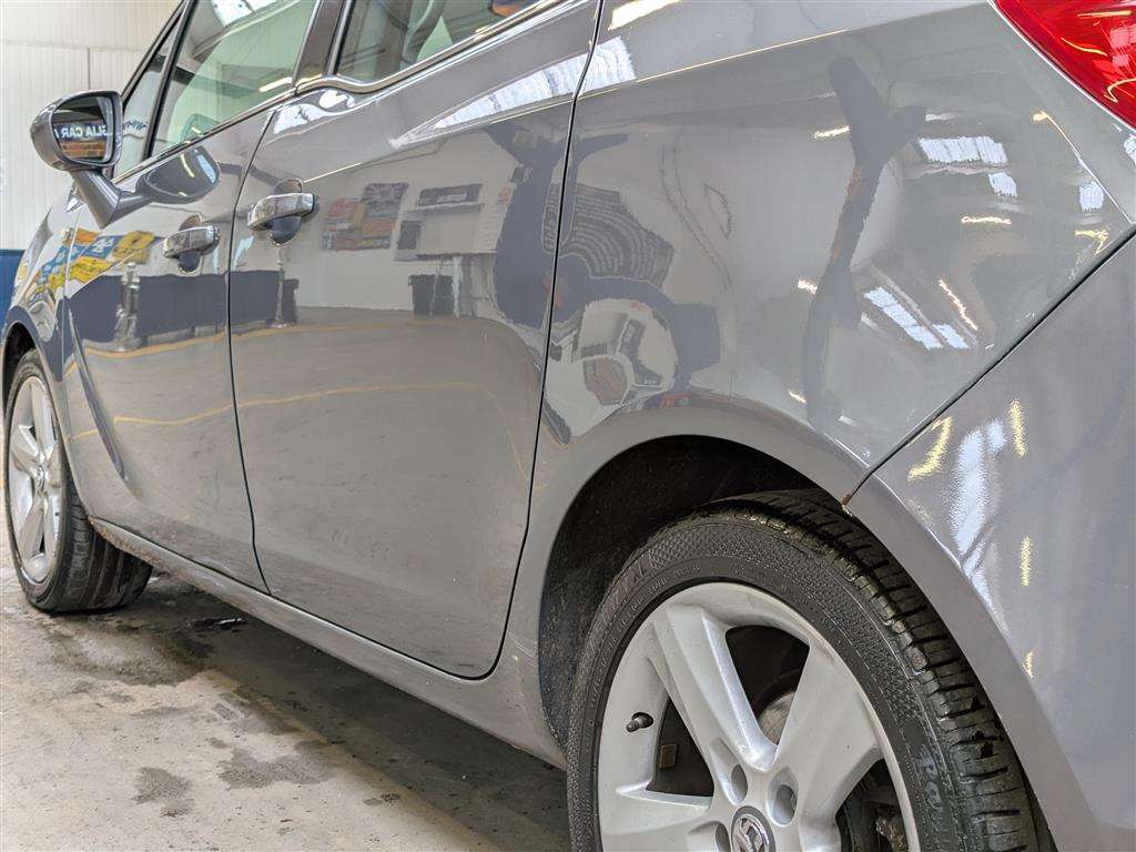 <p>2015 VAUXHALL MERIVA TECH LINE</p>