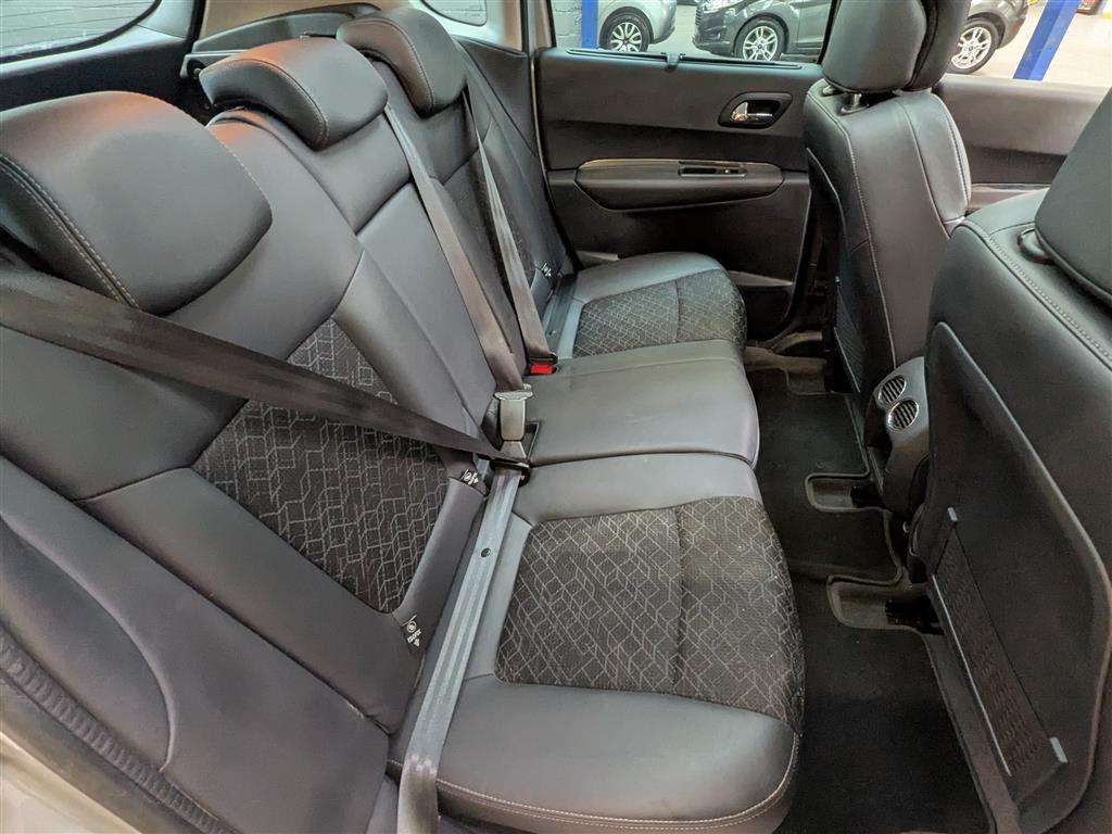 <p>2014 PEUGEOT 3008 ALLURE HDI</p>