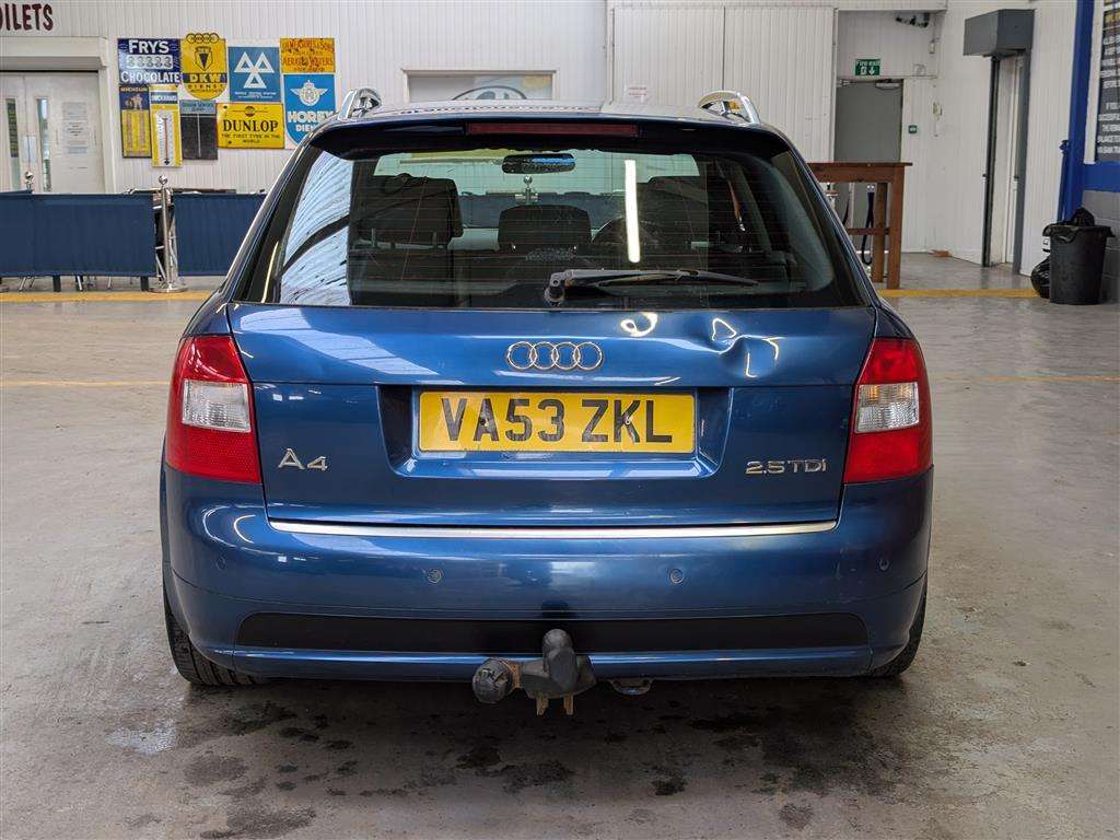<p>2004 AUDI A4 TDI SPORT</p>