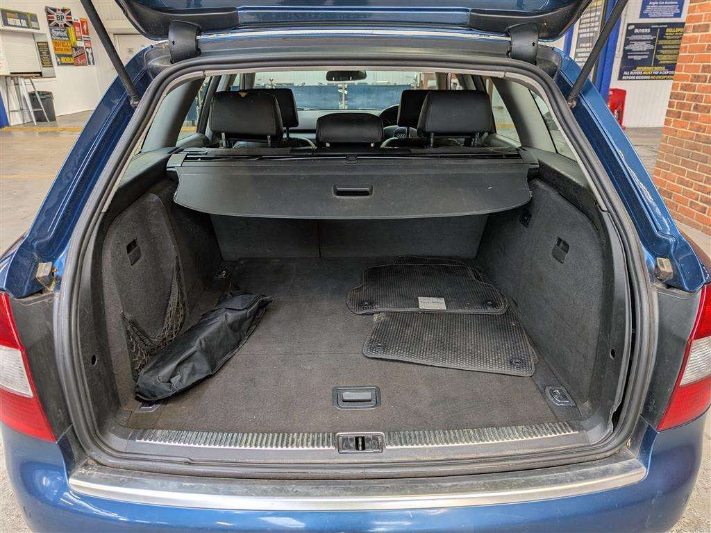 <p>2004 AUDI A4 TDI SPORT</p>