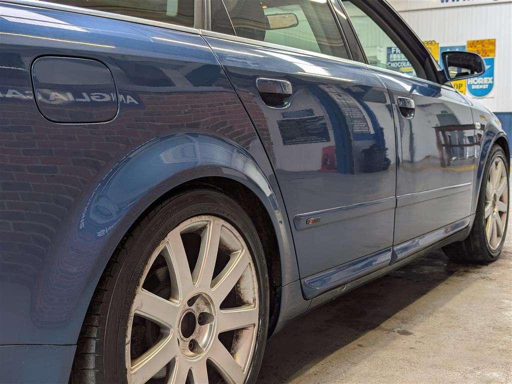 <p>2004 AUDI A4 TDI SPORT</p>