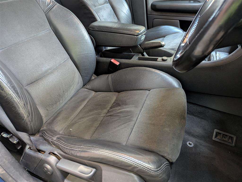 <p>2004 AUDI A4 TDI SPORT</p>