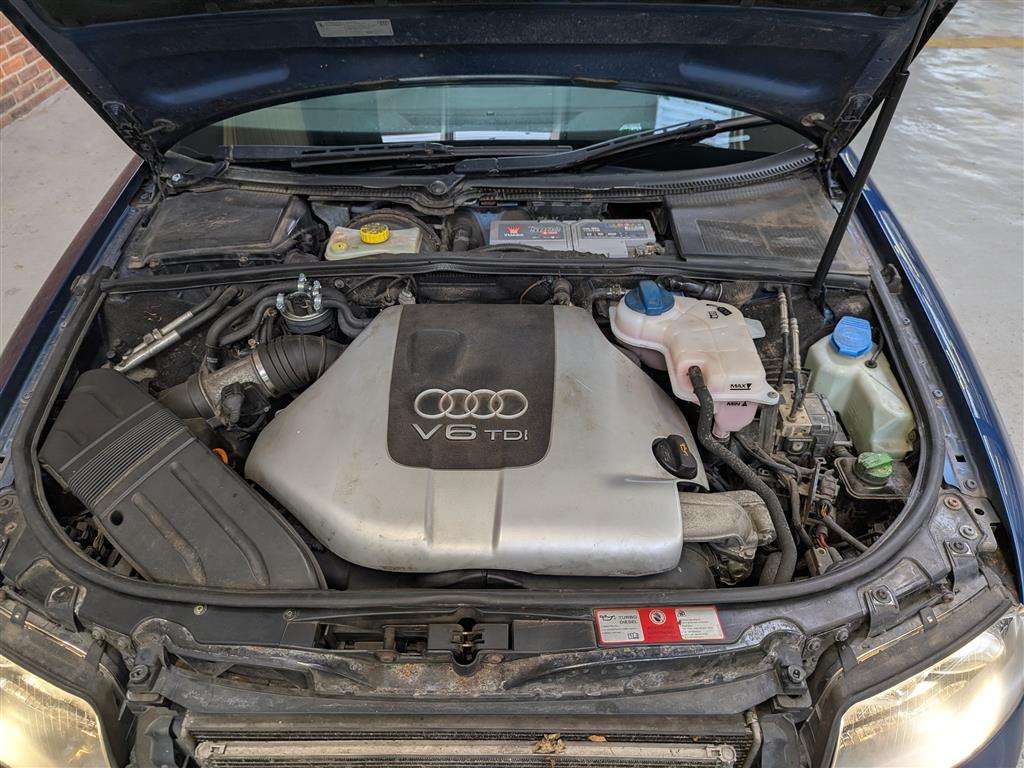 <p>2004 AUDI A4 TDI SPORT</p>