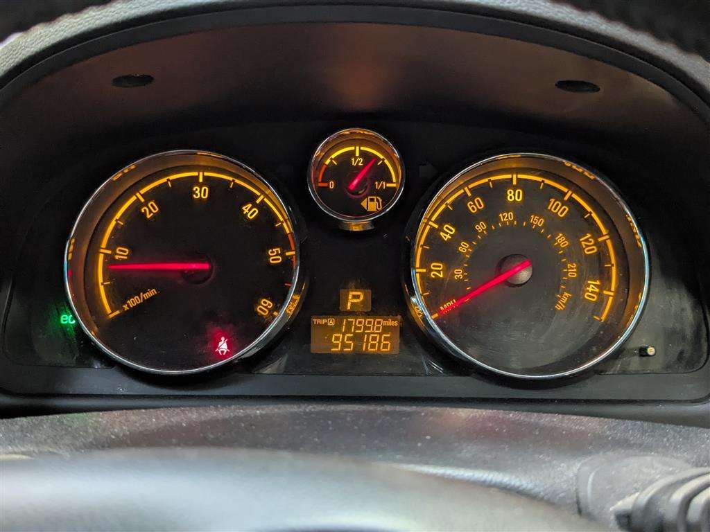 <p>2012 VAUXHALL ANTARA SE CDTI 4X4 AUTO</p>